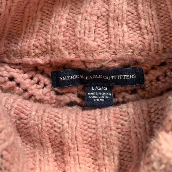 Large American Eagle Turtle Neck Sweater - Picture 2 of 3